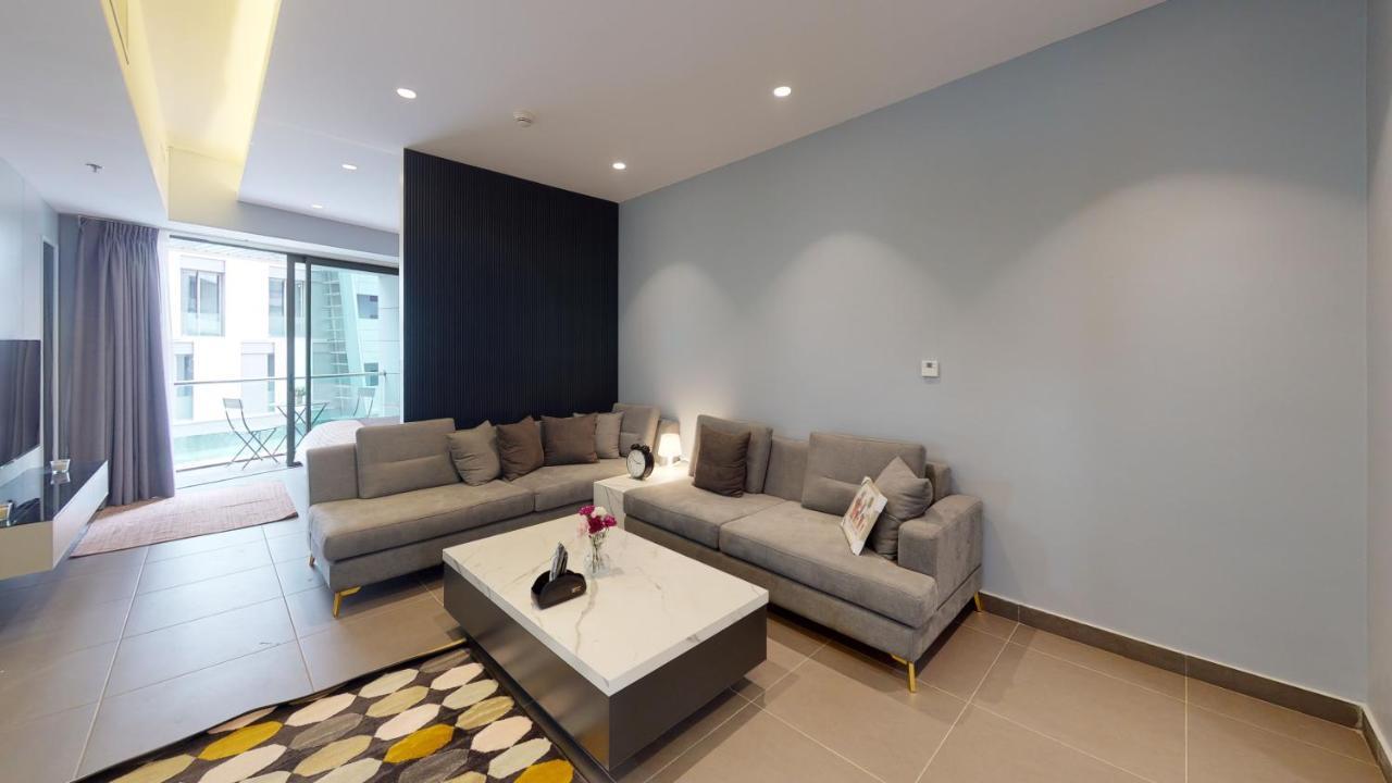 Al Fares Luxury Furnished Apartment-Damac Tower Exterior photo